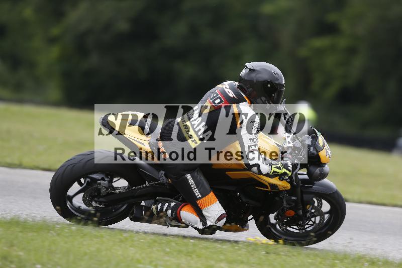 Archiv-2025/23 07.06.2025 TZ Motorsport ADR/190